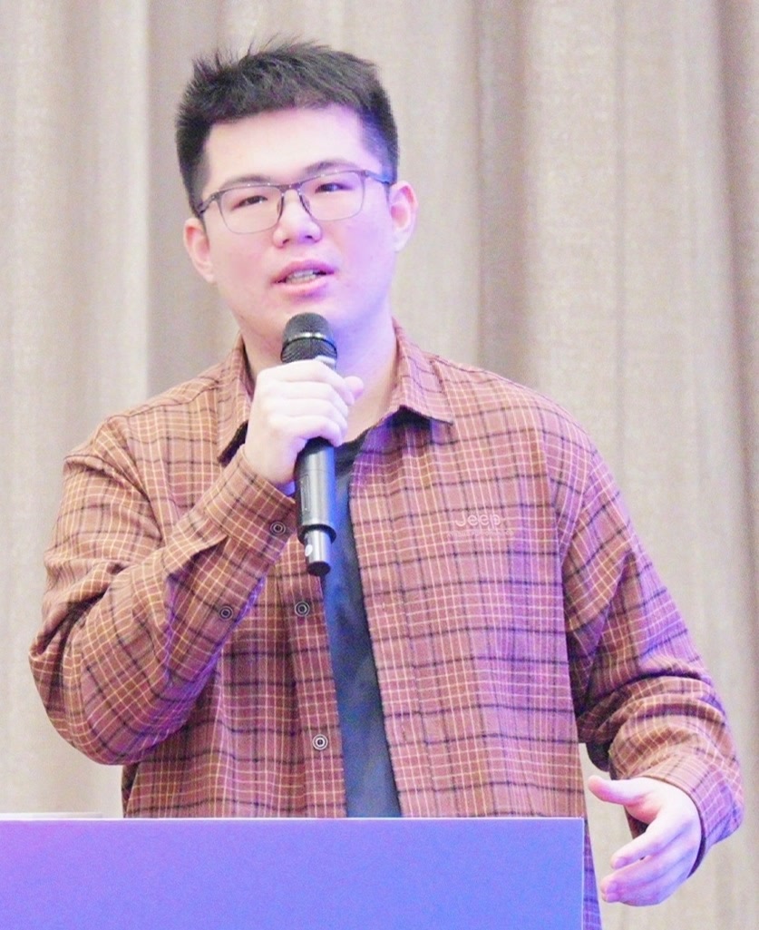 Portrait of Weipu Zhang